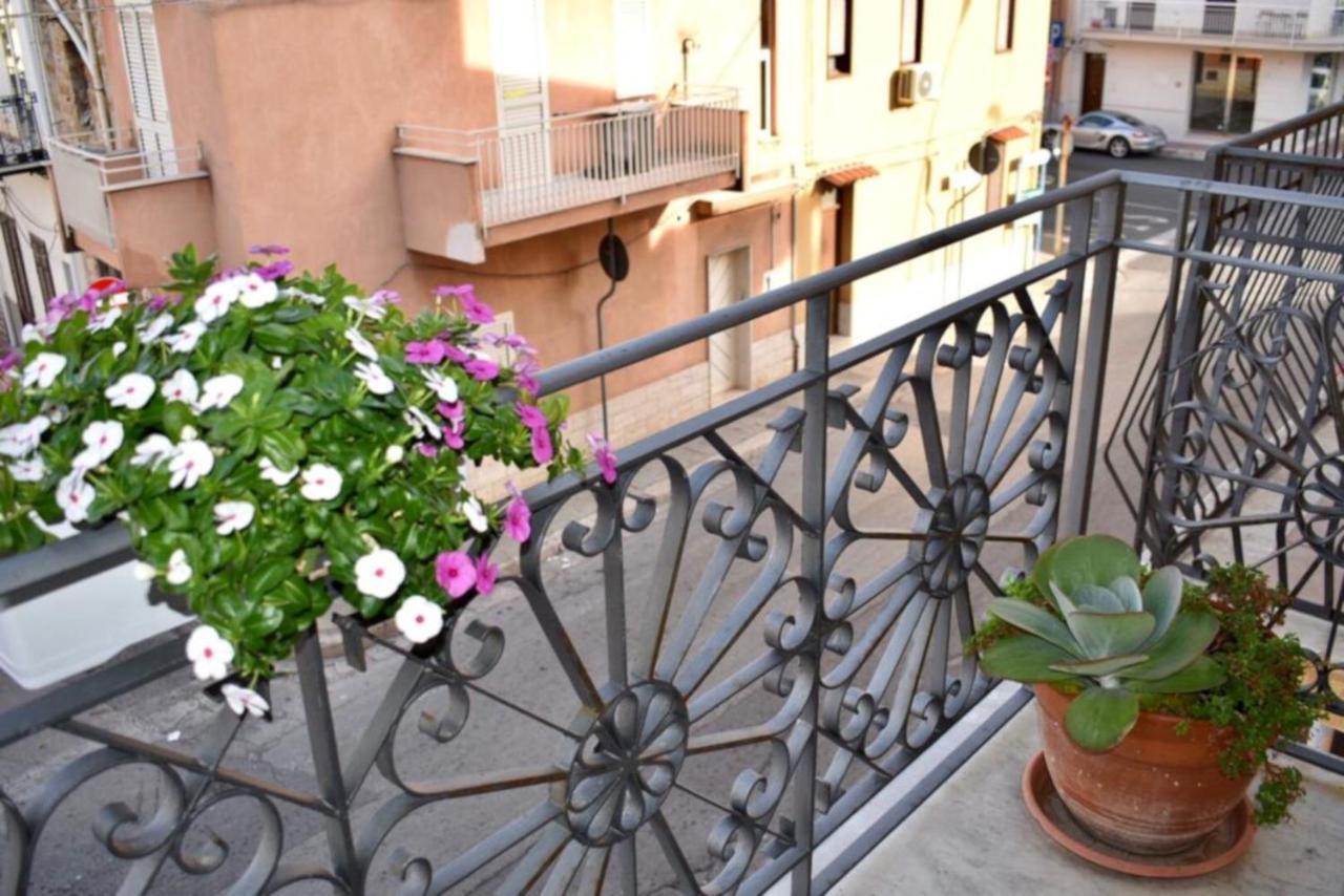 Bed and Breakfast Alma Nua Terrasini Exterior foto